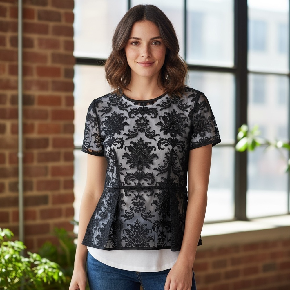 Staand Black Lace Top